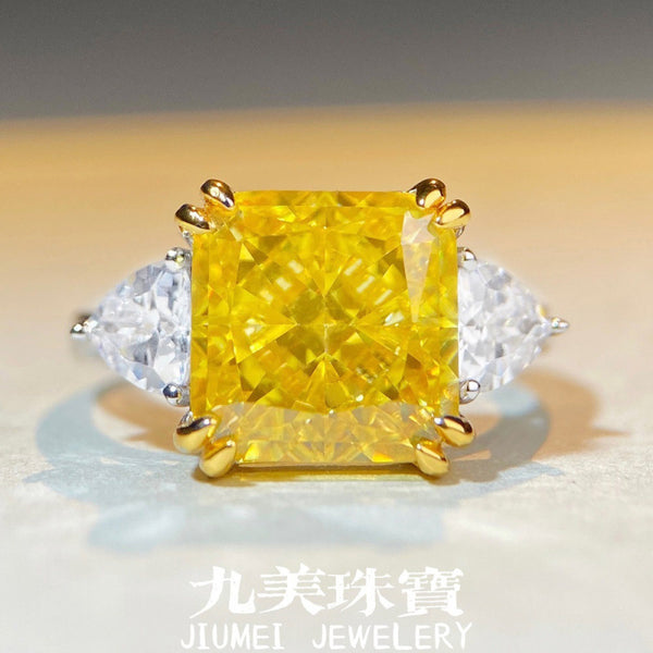 跨境爆款高碳钻s925纯银戒指女冰花切正方形5克拉钻戒HW黄钻婚戒